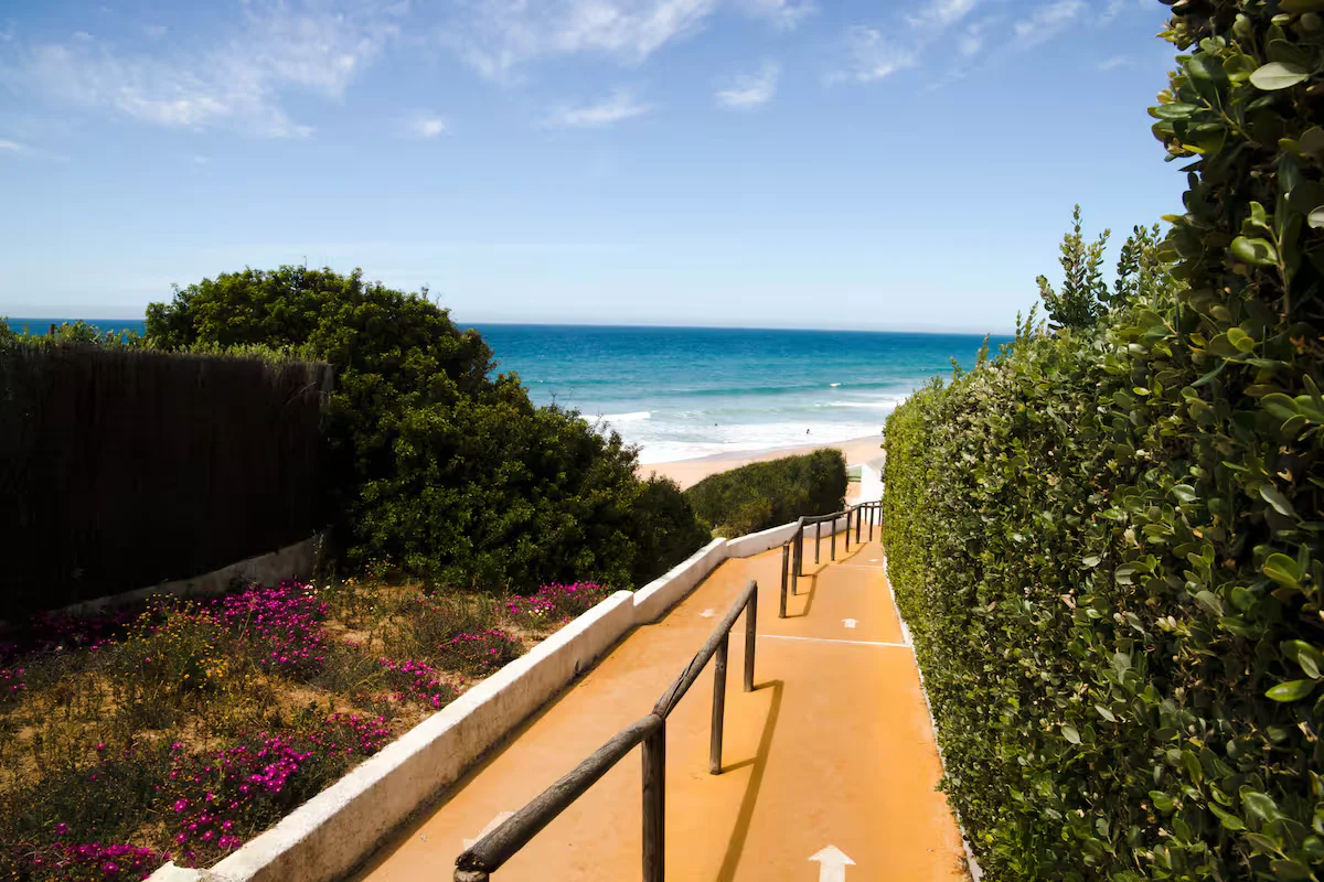 acceso-directo-playa-roche-cadiz
