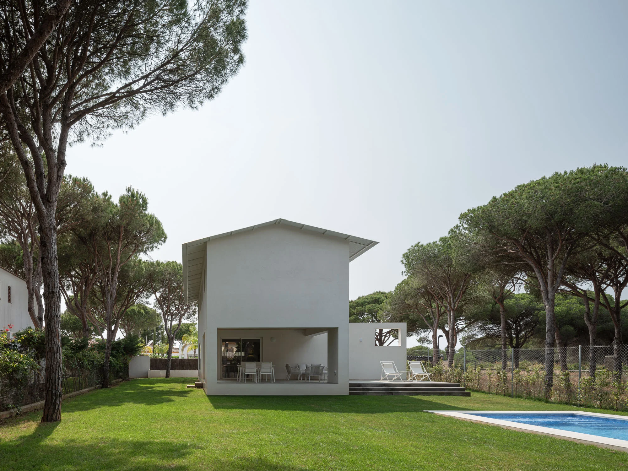 villa alquiler roche jardin privado porche roche cadiz jaanelda